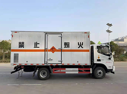 五通桥爆破器材运输车